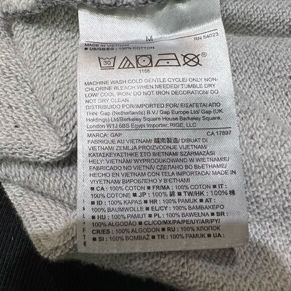 GAP Gray and Black Crewneck Sweatshirt size M - Picture 5 of 5
